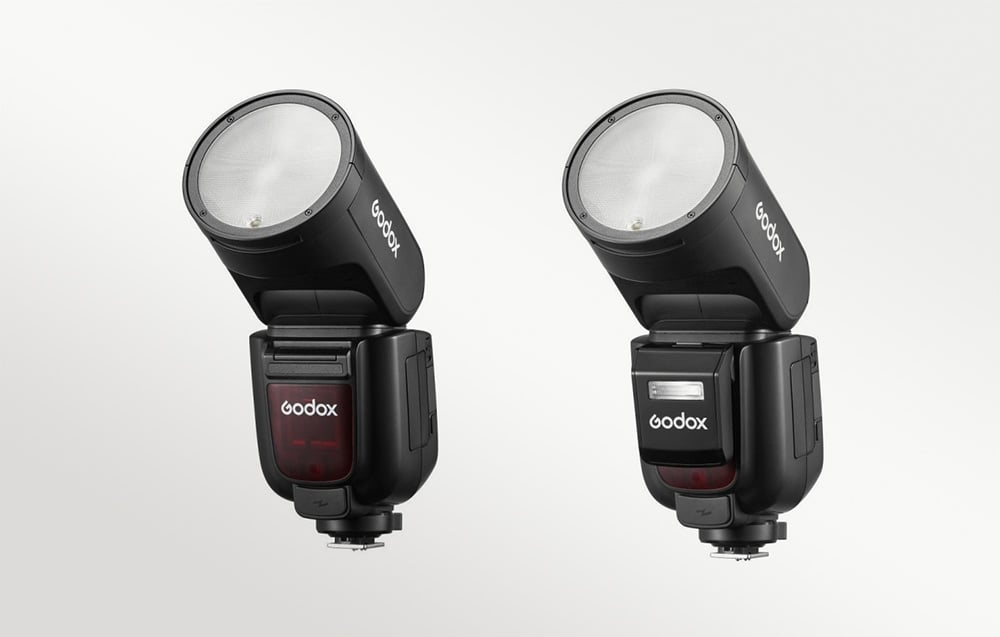 Porównanie lampy Godox V1Pro N z zamontowanym i odłączonym modułem SU-1